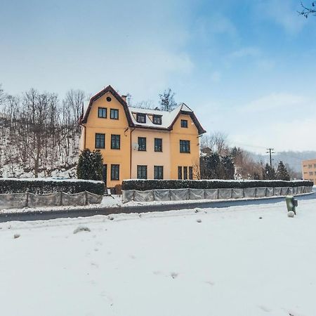 Schupplerova Vila Hostejn Exterior foto